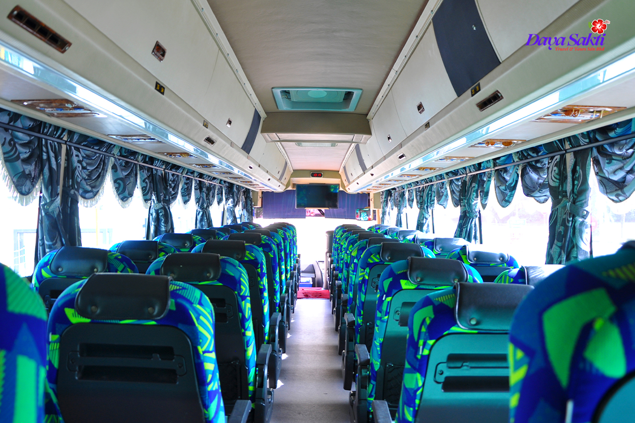44-Seater-Premium-Coach-3