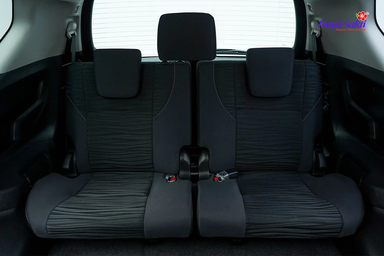 Toyota-Innova-Economic-02